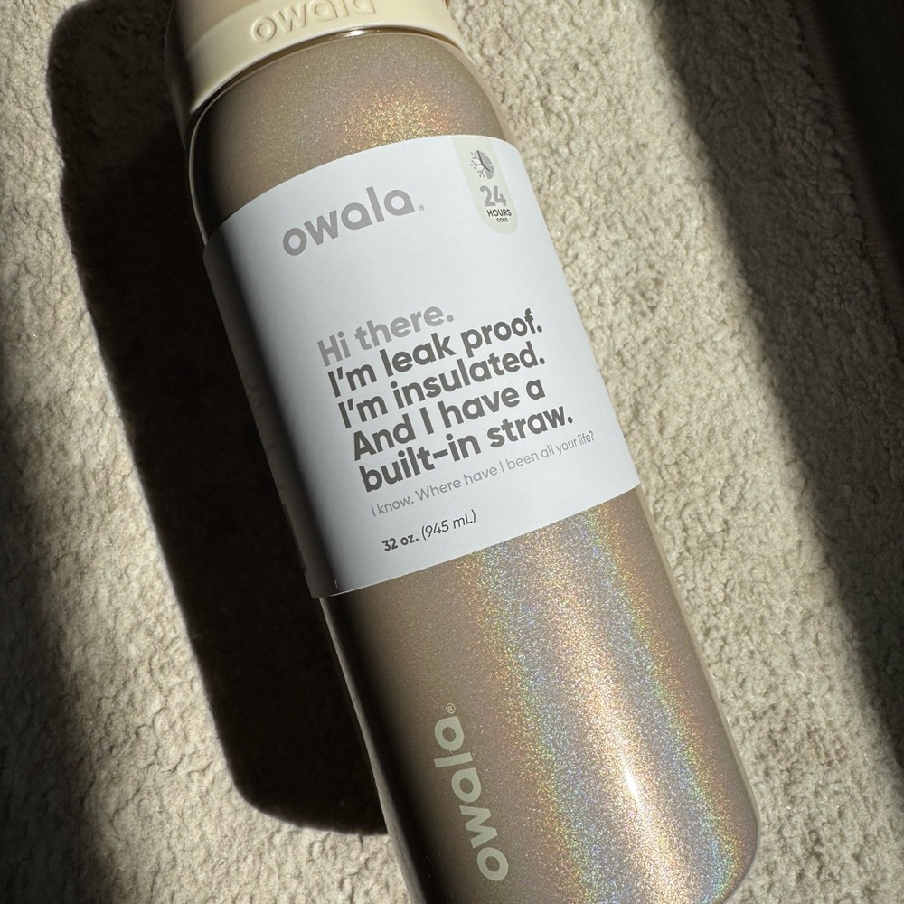 Owala Insulated Water Bottle *special edition* holiday